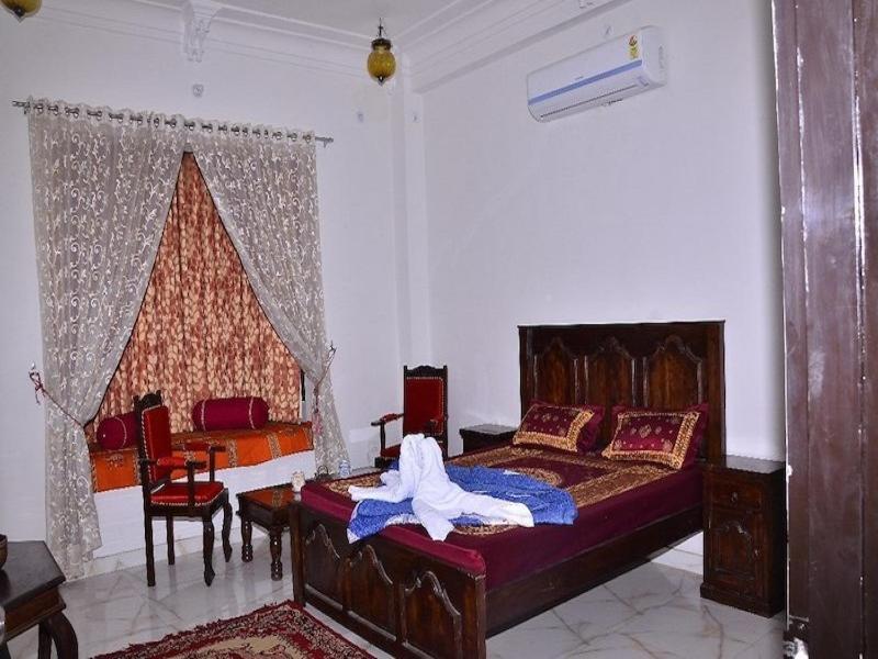 Tej Mahal Palace Bandikui Экстерьер фото